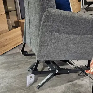 Elektrische Aufstehhilfe “LYFTY“