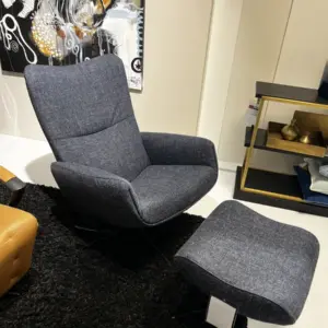 Jori Lounge Sessel mit Hocker
