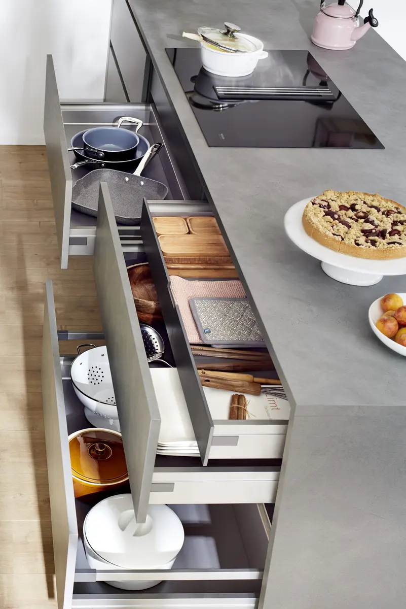 Contur Designküche mit Insel Saphirgrau – Bild 2